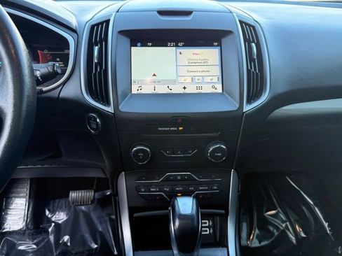 Used 2018 Ford Edge SEL w/ Equipment Group 201A image 29