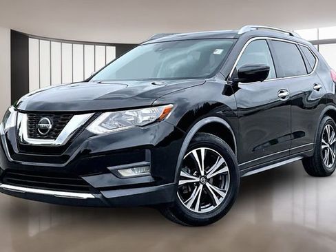 Used 2020 Nissan Rogue SV w/ Sun & Sound Touring Package FWD image 1