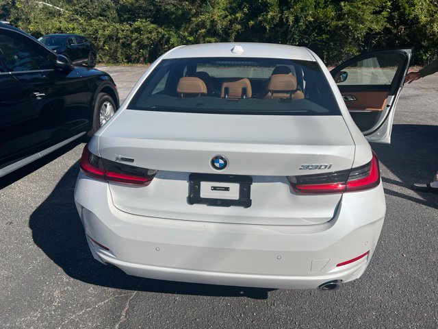 Used 2023 BMW 330i xDrive Sedan w/ Premium Package AWD/4WD image 6