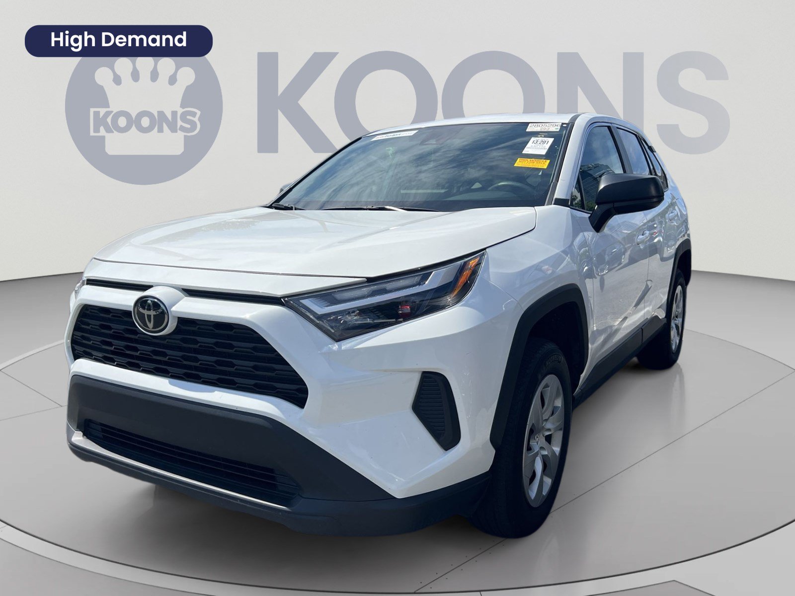 Used 2025 Toyota RAV4 LE AWD/4WD image 1