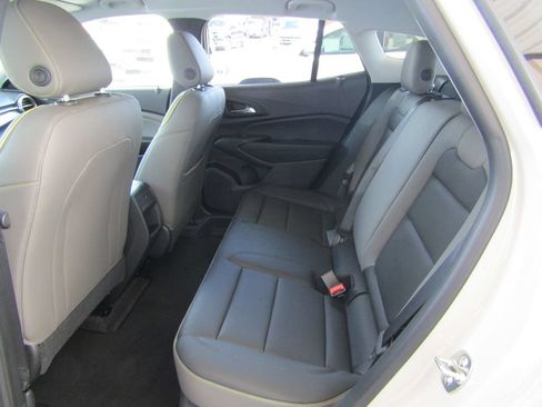 New 2026 Chevrolet Trax ACTIV w/ Driver Confidence Package FWD image 30