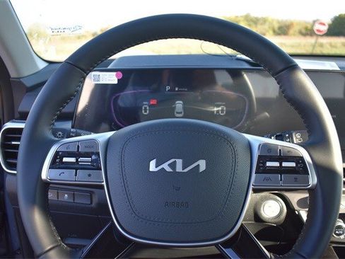 New 2025 Kia Telluride LX image 24