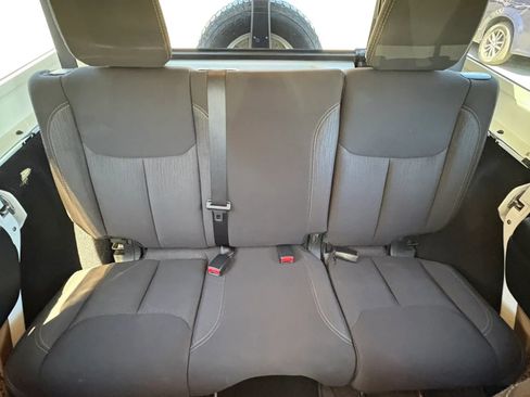 Used 2014 Jeep Wrangler Unlimited Sahara w/ Dual Top Group image 28