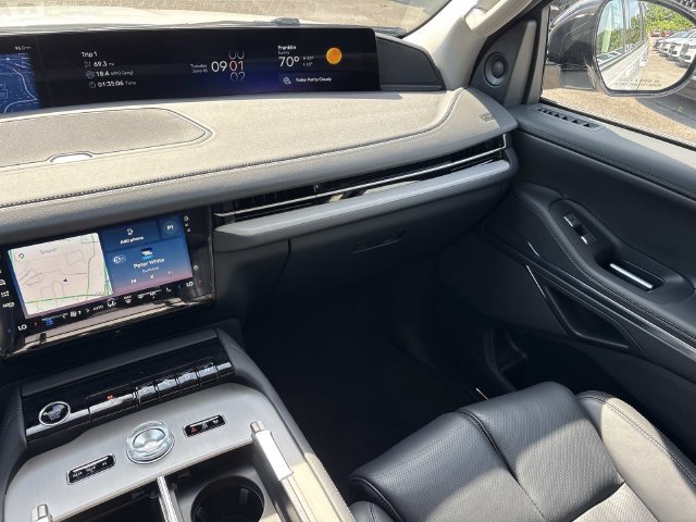New 2026 Lincoln Navigator Premiere AWD/4WD image 15