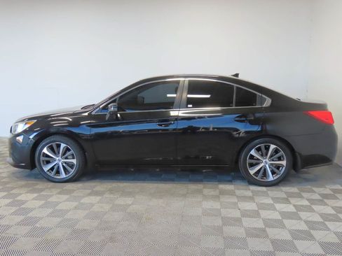 Used 2017 Subaru Legacy 3.6R Limited w/ Popular Package #4 AWD/4WD image 5
