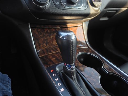 Used 2015 Chevrolet Impala LT w/ Convenience Package FWD image 25