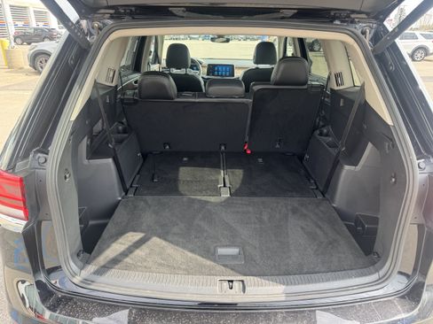 Used 2024 Volkswagen Atlas SE AWD/4WD image 22
