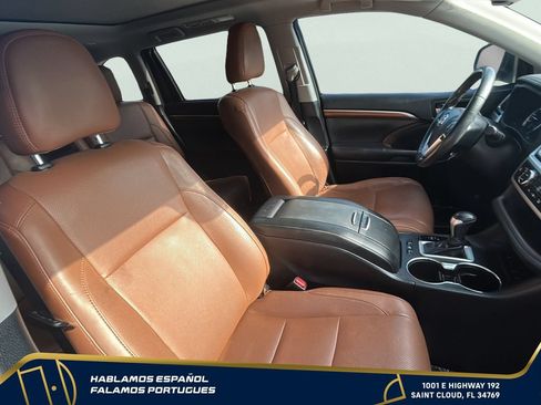 Used 2018 Toyota Highlander Limited Platinum AWD/4WD image 29