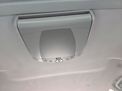 Used 2014 Toyota Sienna XLE image 30