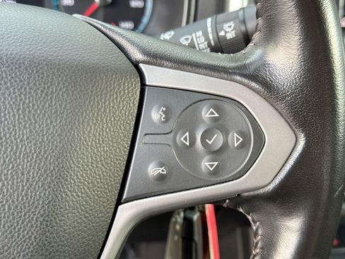 Used 2020 Chevrolet Colorado LT RWD image 31