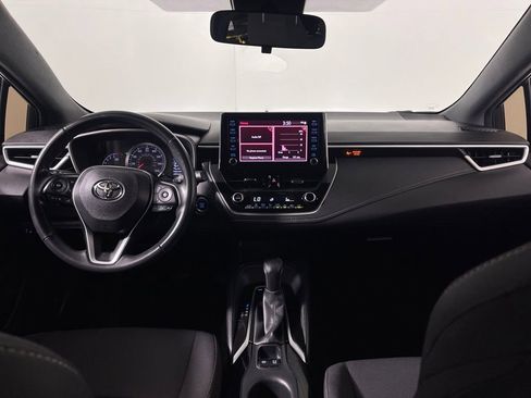 Used 2019 Toyota Corolla Hatchback image 14