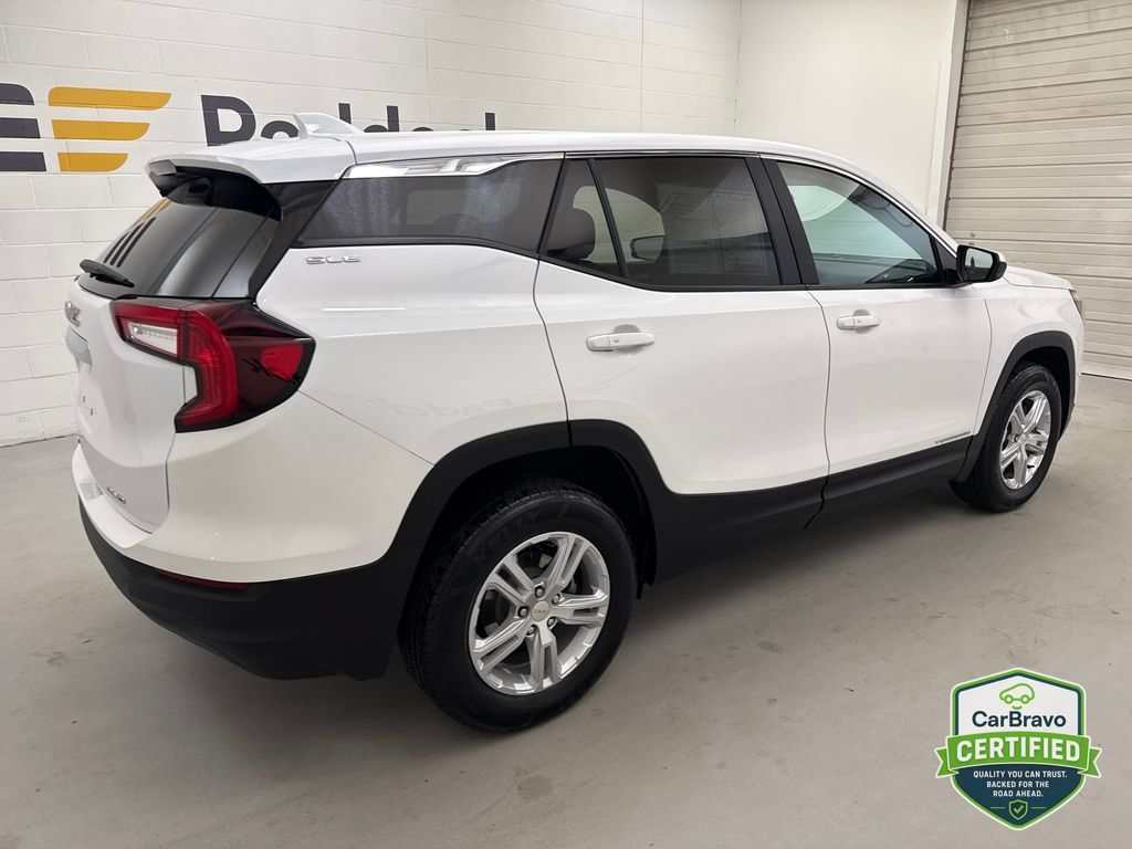 Certified 2024 GMC Terrain SLE AWD/4WD image 7