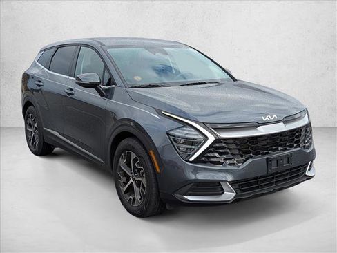 Used 2024 Kia Sportage EX image 3