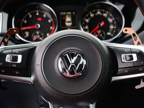 Used 2017 Volkswagen Jetta GLI image 19