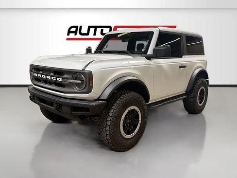 Used 2023 Ford Bronco Big Bend w/ Sasquatch Package AWD/4WD image 3