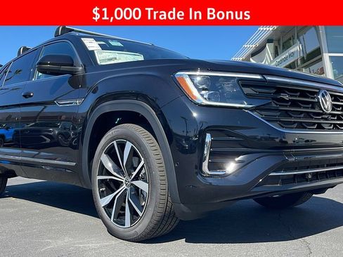 New 2026 Volkswagen Atlas Cross Sport SEL Premium R-Line AWD/4WD image 4
