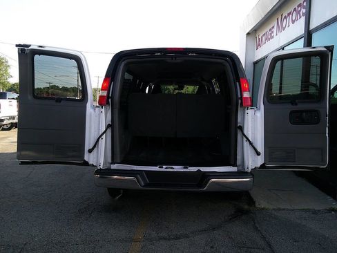 Used 2019 Chevrolet Express 3500 LT w/ LT Preferred Equipment Group image 8