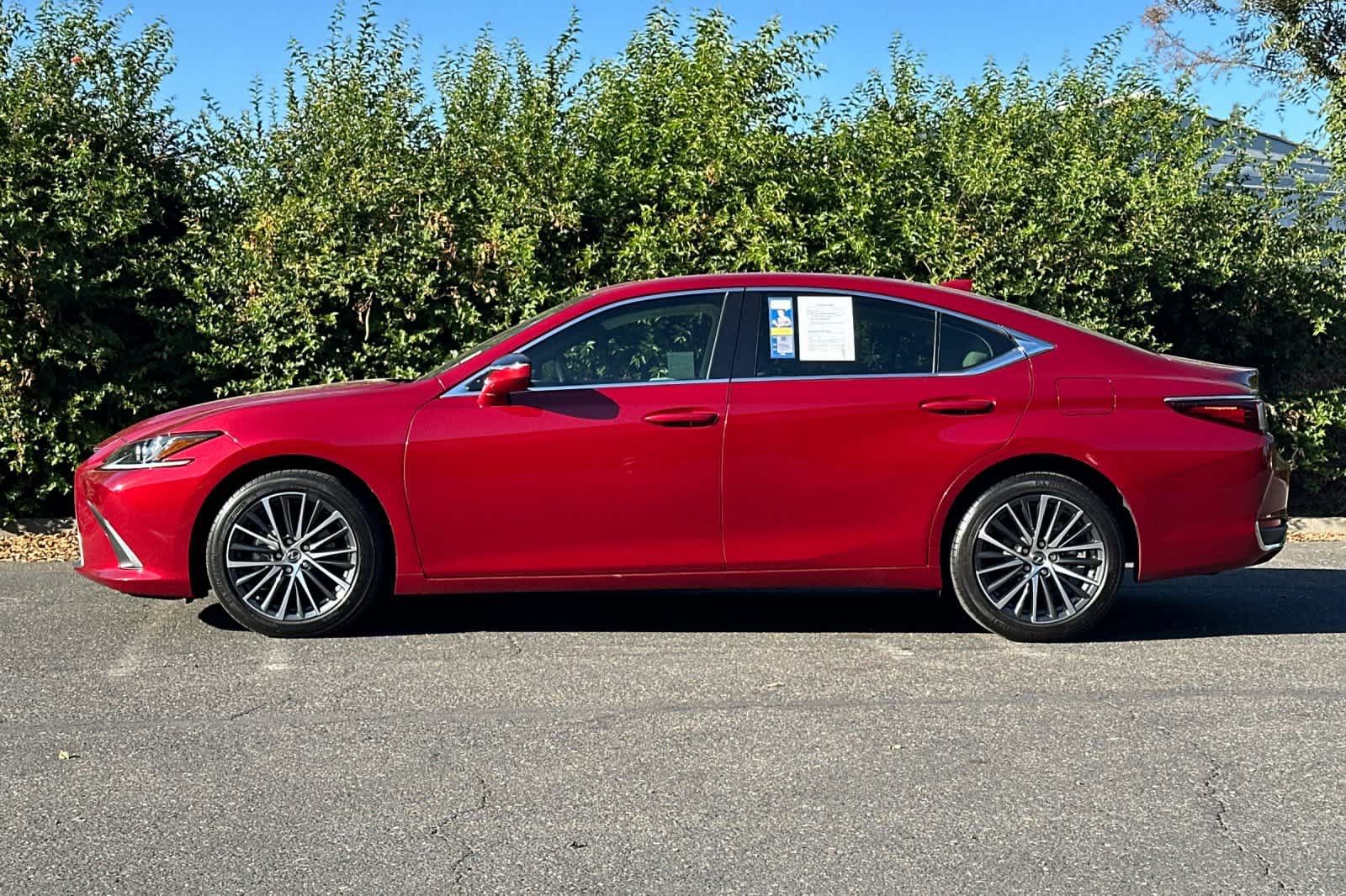 Used 2023 Lexus ES 250 w/ Premium Package AWD/4WD image 6