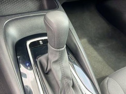 Used 2024 Toyota Corolla LE image 18