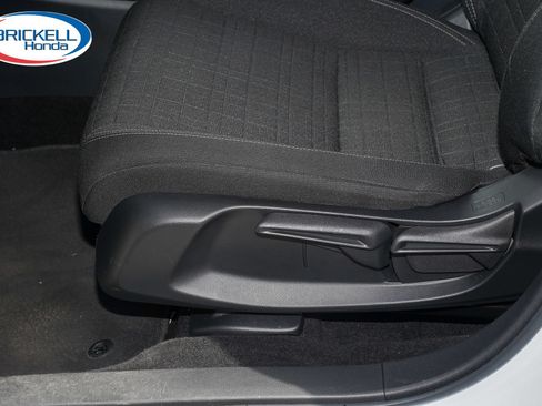 Certified 2023 Honda HR-V LX image 29