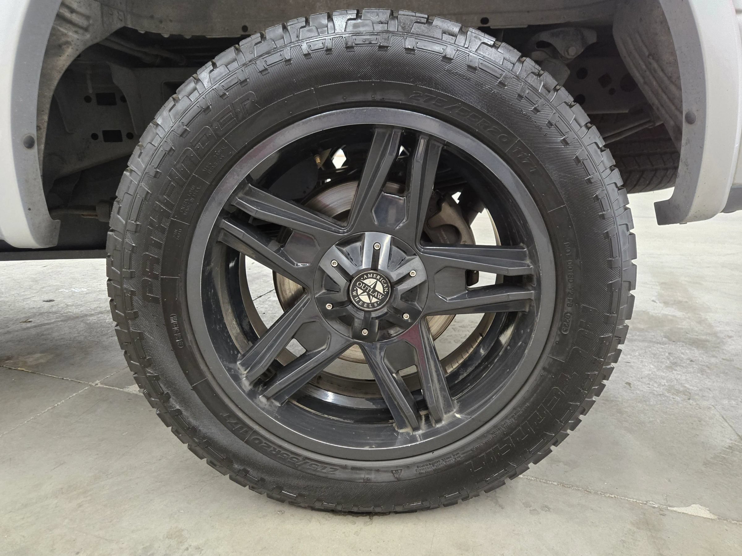 Used 2018 Ford F150 Platinum w/ Equipment Group 701A Luxury AWD/4WD image 25
