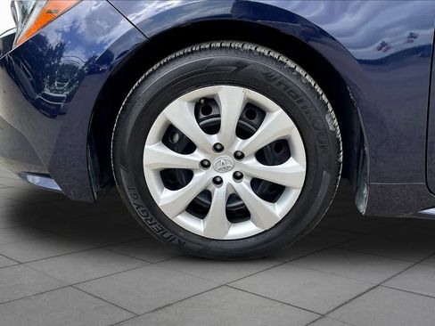 Used 2024 Toyota Corolla LE FWD image 11