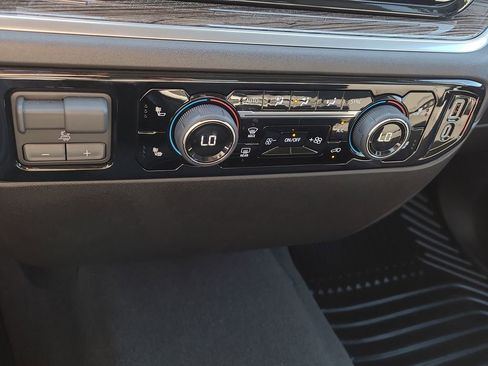 Used 2026 Chevrolet Silverado 1500 LT image 24