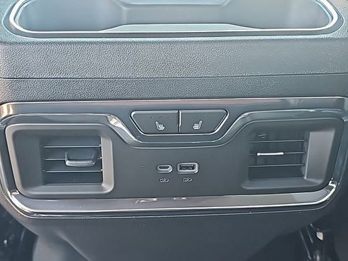 New 2026 GMC Sierra 2500 Denali Ultimate w/ Max Trailering Package image 16