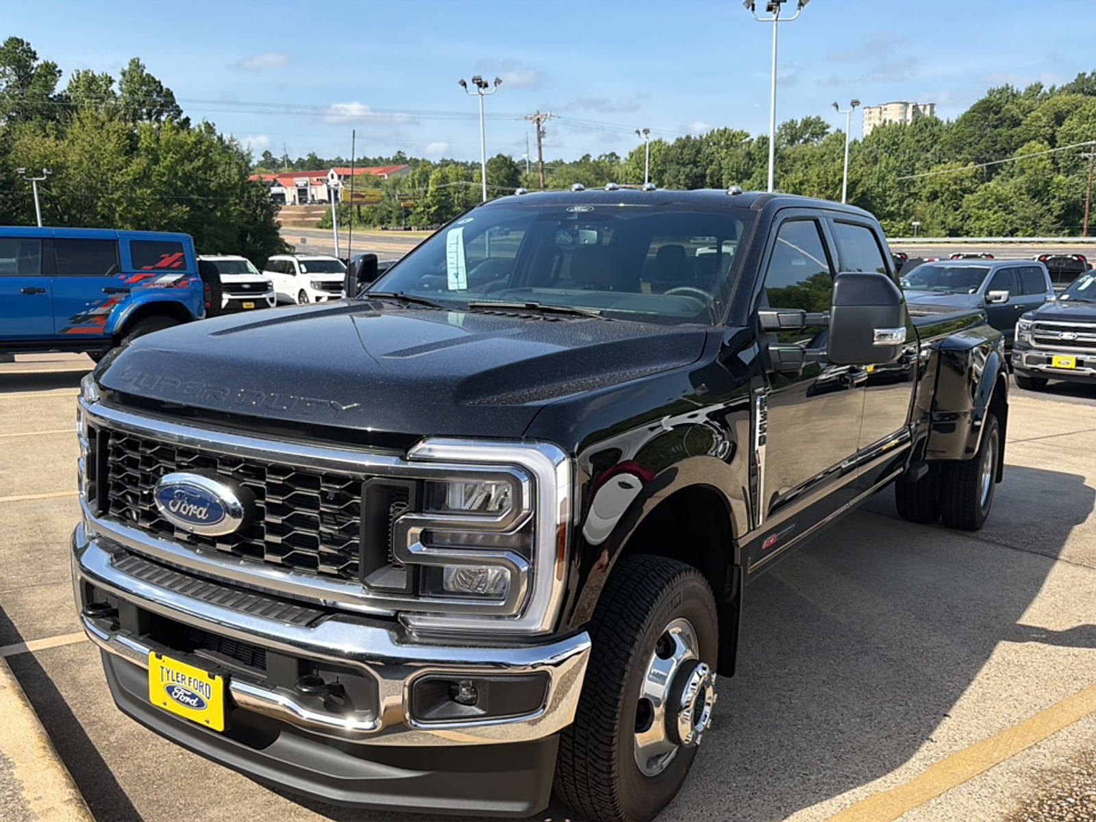 New 2026 Ford F350 Lariat AWD/4WD image 4