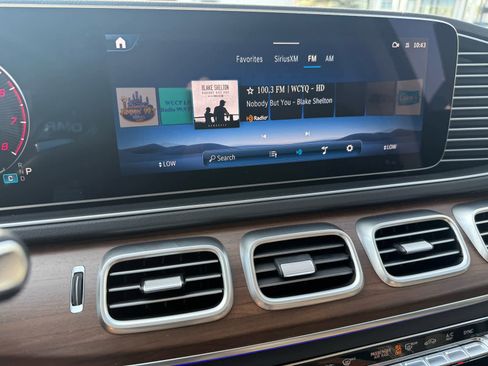 New 2026 Mercedes-Benz GLS 450 4MATIC image 15