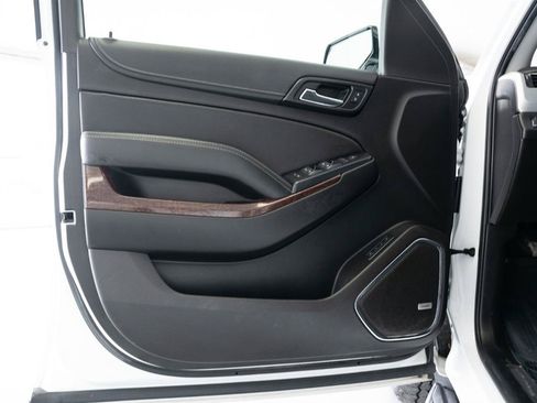 Used 2019 GMC Yukon XL SLT AWD/4WD image 15