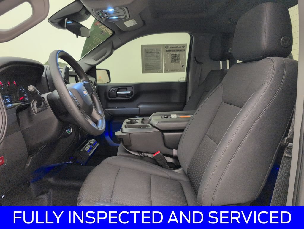 Used 2025 Chevrolet Silverado 1500 W/T w/ WT Value Package RWD image 3