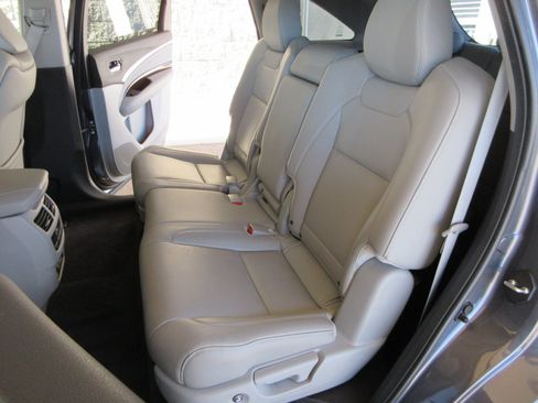 Used 2018 Acura MDX SH-AWD image 25