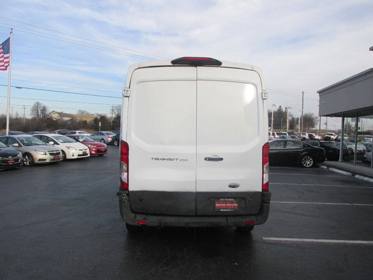 Used 2018 Ford Transit 250 148 Medium Roof RWD image 8