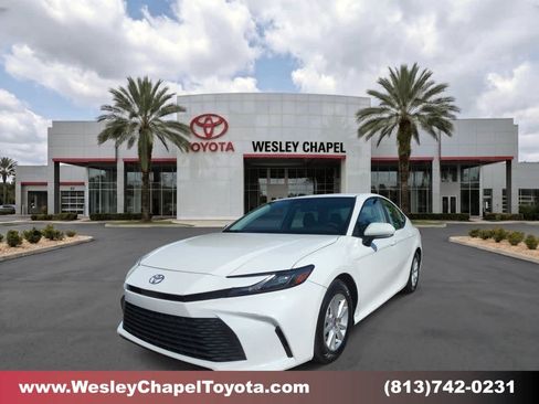 Used 2025 Toyota Camry LE FWD image 1
