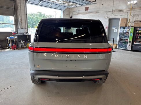 Used 2023 Rivian R1S Adventure AWD/4WD image 4