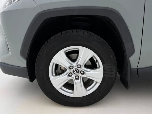 Used 2021 Toyota RAV4 XLE image 31