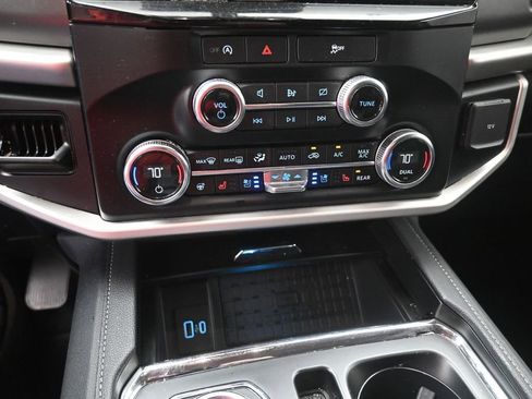 Used 2024 Ford Expedition Max XLT RWD image 9