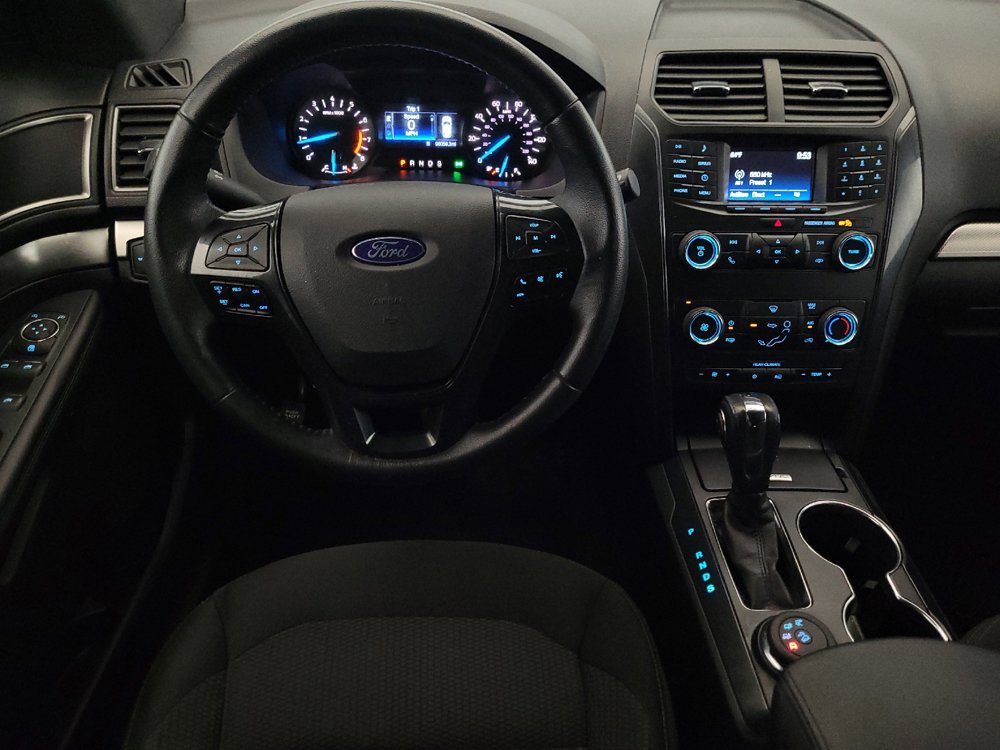 Used 2018 Ford Explorer XLT AWD/4WD image 22