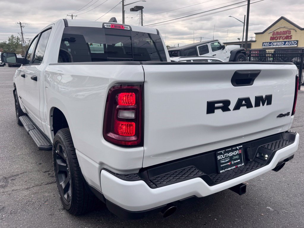 Used 2026 RAM 1500 Express AWD/4WD image 5