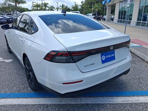 Certified 2025 Honda Accord SE image 8