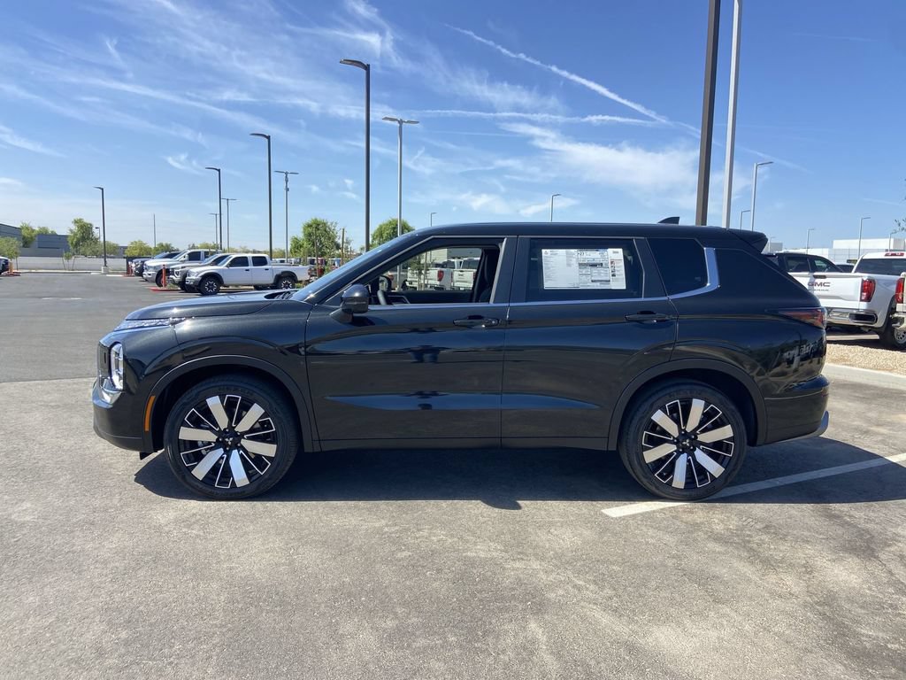 New 2026 Mitsubishi Outlander SE AWD/4WD image 4