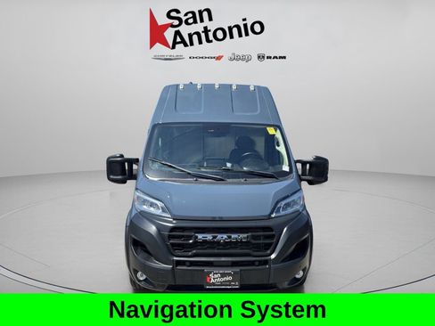 Used 2024 RAM ProMaster 3500 FWD image 3