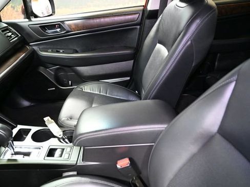 Used 2016 Subaru Outback 2.5i Limited image 21