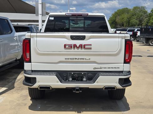 Certified 2019 GMC Sierra 1500 Denali w/ Denali Ultimate Package AWD/4WD image 4