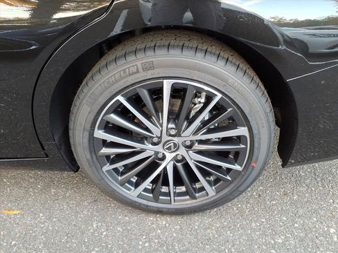 New 2025 Lexus ES 350 w/ Premium Package image 6