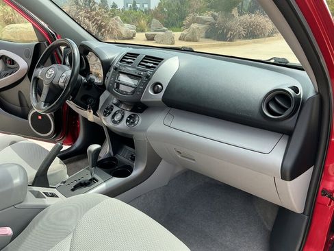 Used 2007 Toyota RAV4 Limited FWD image 25
