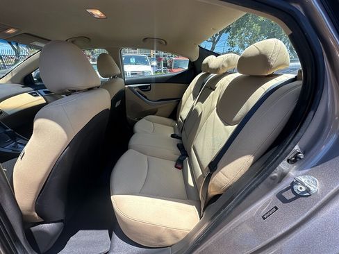 Used 2013 Hyundai Elantra GLS FWD image 17
