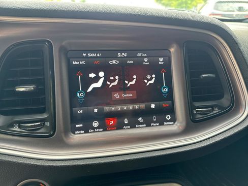 Used 2020 Dodge Challenger R/T Scat Pack RWD image 11