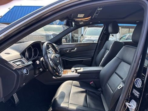 Used 2016 Mercedes-Benz E 350 4MATIC Sedan image 9
